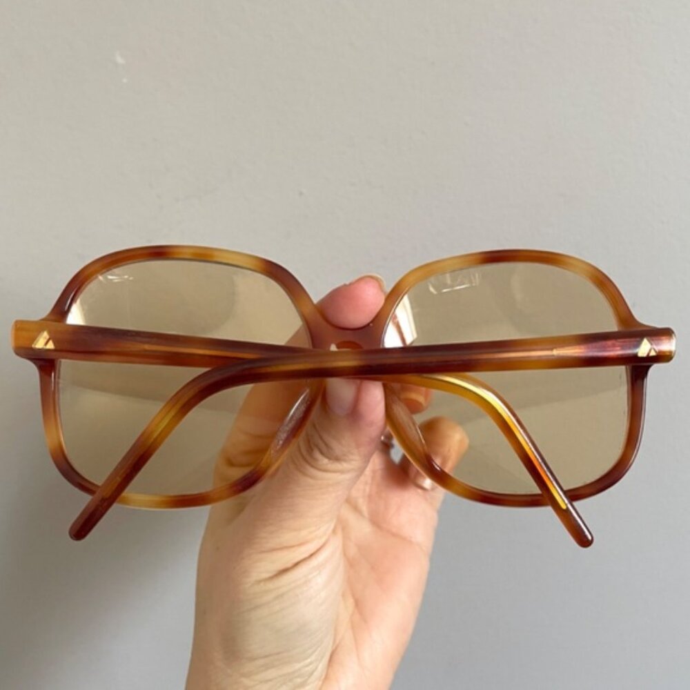 Vintage Liz Claiborne Brown Square Oversized Sunglasses - LARGE! - Picture 7 of 9